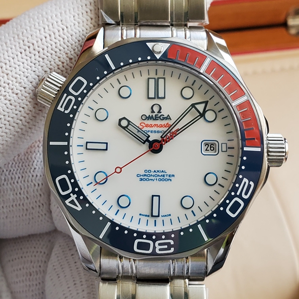 オメガ時計正面デザイン